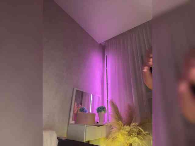 Anna_Night's chat room