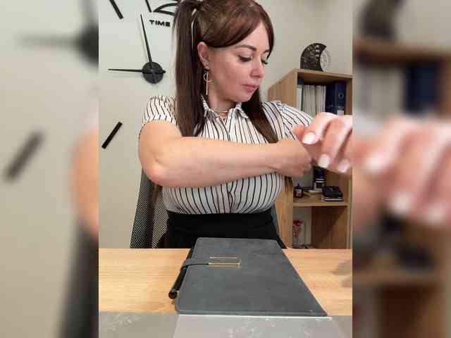 ANNA_Fox's chat room