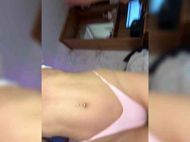 VIP17CoupleDream's chat room