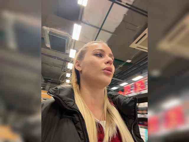 _Katrinka_'s chat room