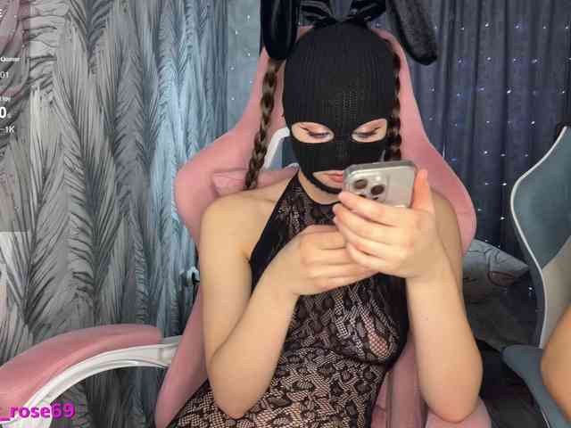 LallyRose's chat room