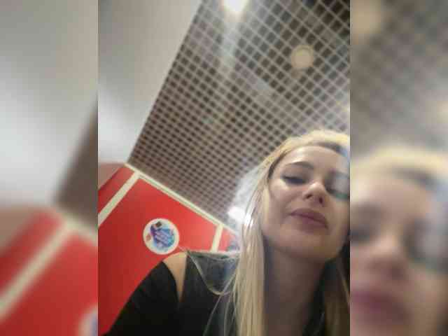 _Katrinka_'s chat room