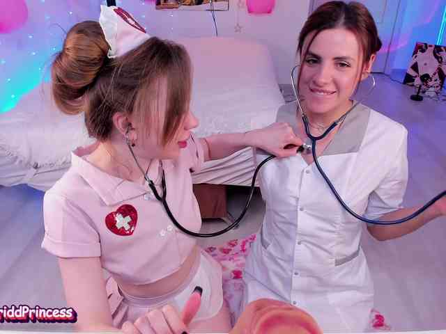 -EmilyJones-'s chat room
