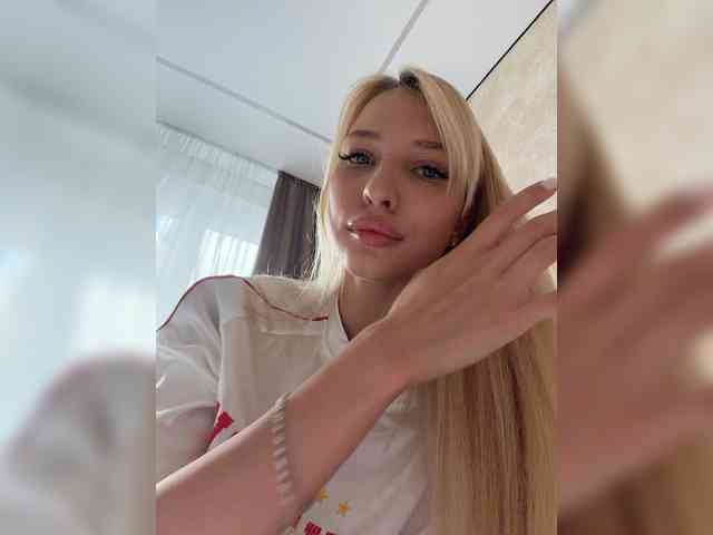 Cristi-Candy's chat room