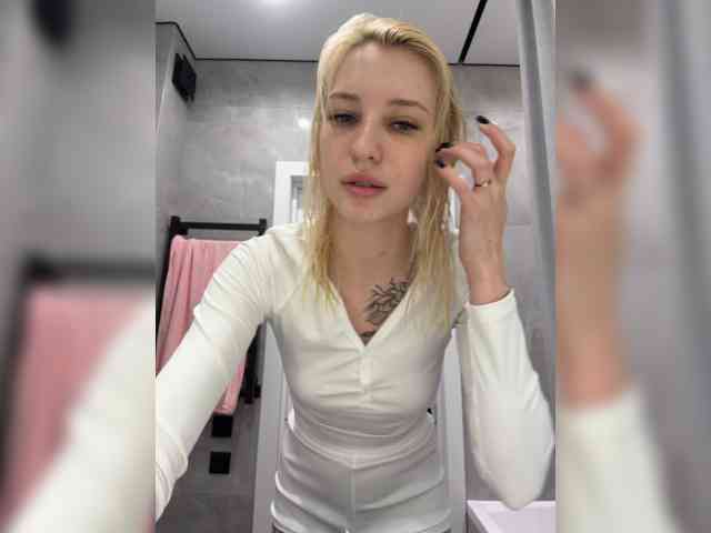 Cristi-Candy's chat room