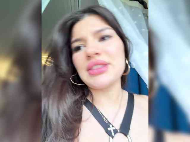 -MaybeBaby-'s chat room