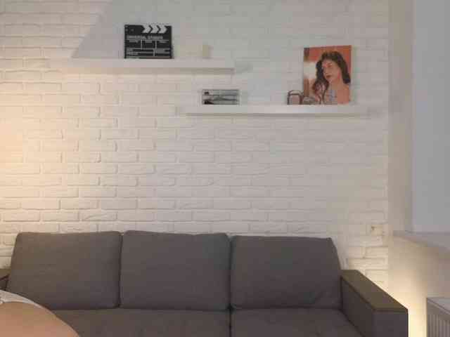 qwwwelbi's chat room