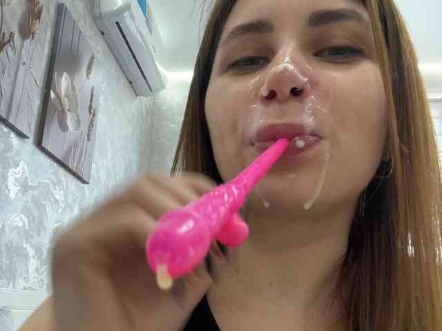 -LeiaProseccina-'s chat room