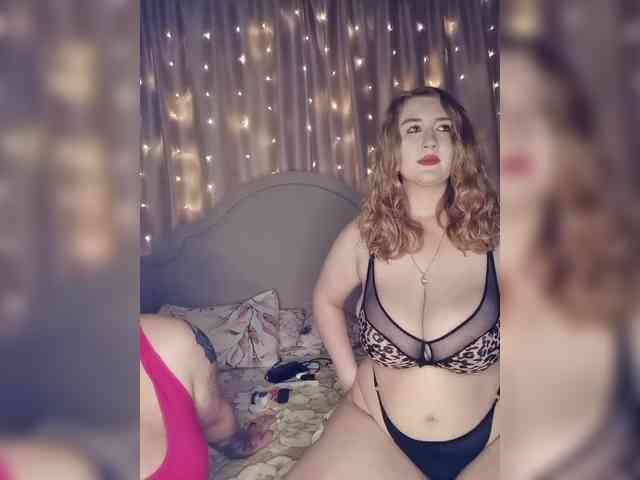Her-Girl's chat room