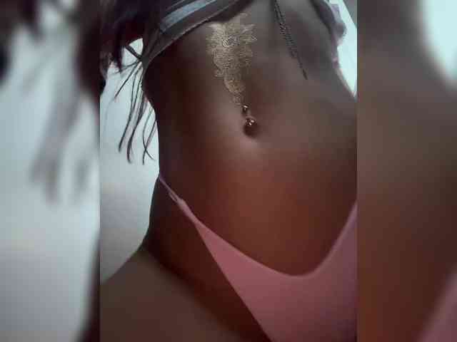 VIP17CoupleDream's chat room