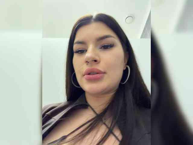 -MaybeBaby-'s chat room