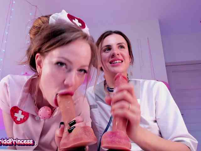 -EmilyJones-'s chat room