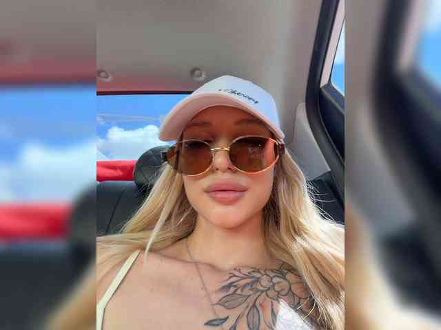 Cristi-Candy's chat room