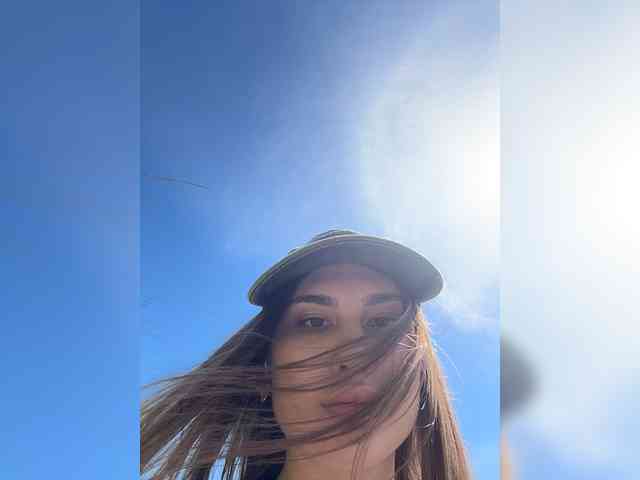 -EmilyBaby-'s chat room