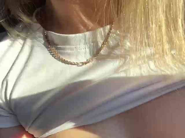 _IBlondy_'s chat room