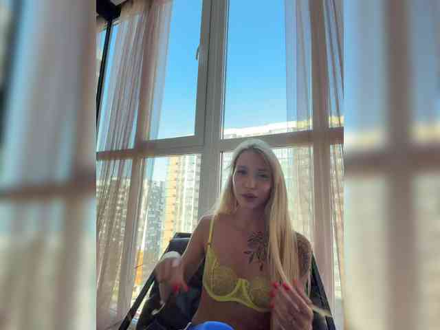 Cristi-Candy's chat room