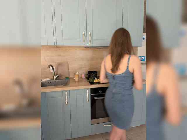 _I_123's chat room