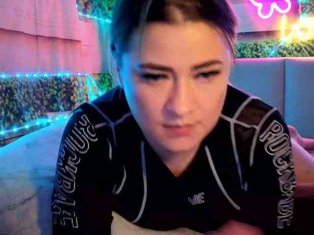 2Laski2's chat room