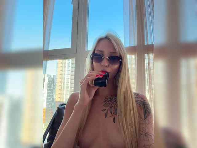 Cristi-Candy's chat room