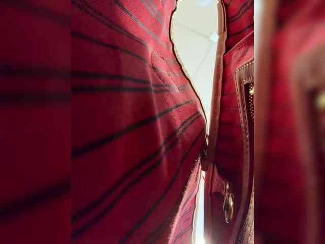 -MaybeBaby-'s chat room