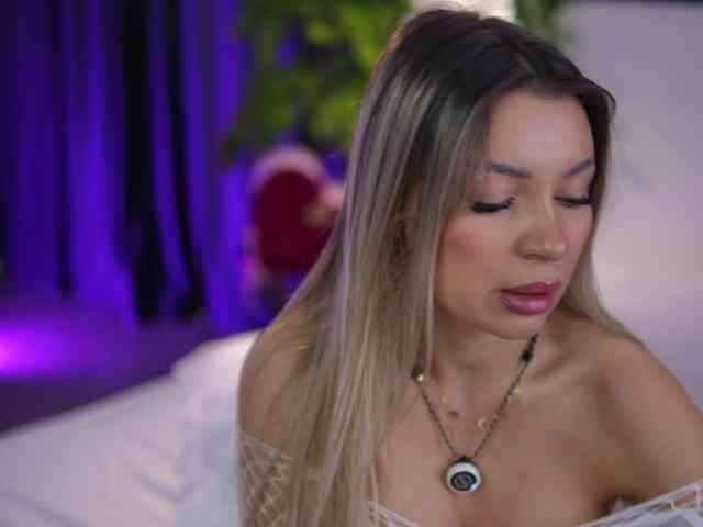 ArtTeasee's chat room