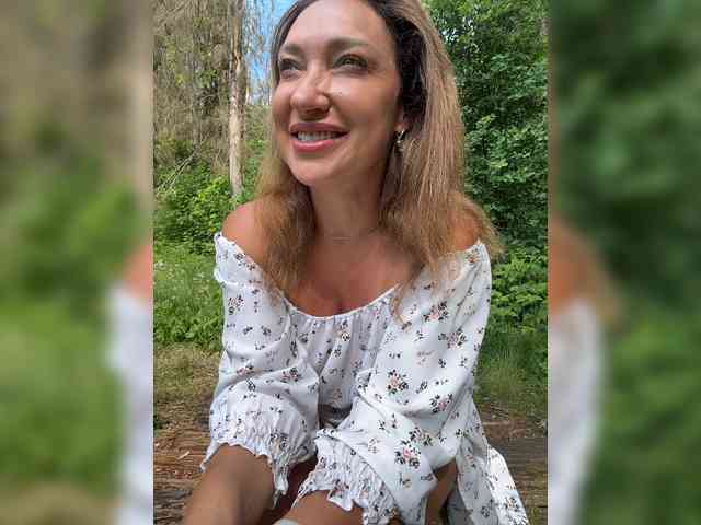 Miss_Stella's chat room