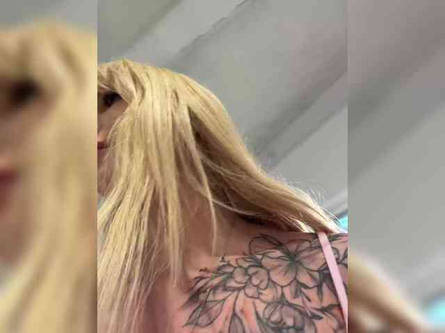 Cristi-Candy's chat room