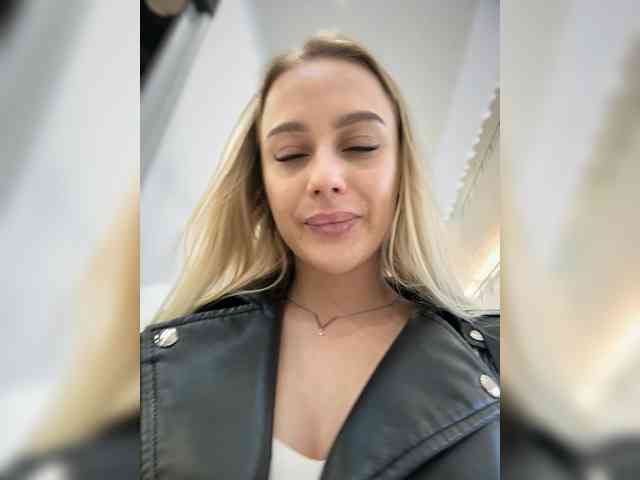 _Katrinka_'s chat room