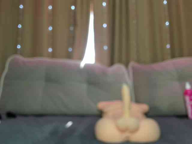 EditaMilf's chat room