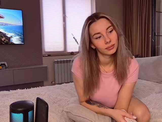 NIKI7377's chat room