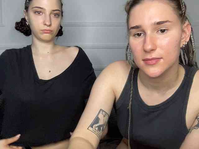 yoursweettreats's chat room