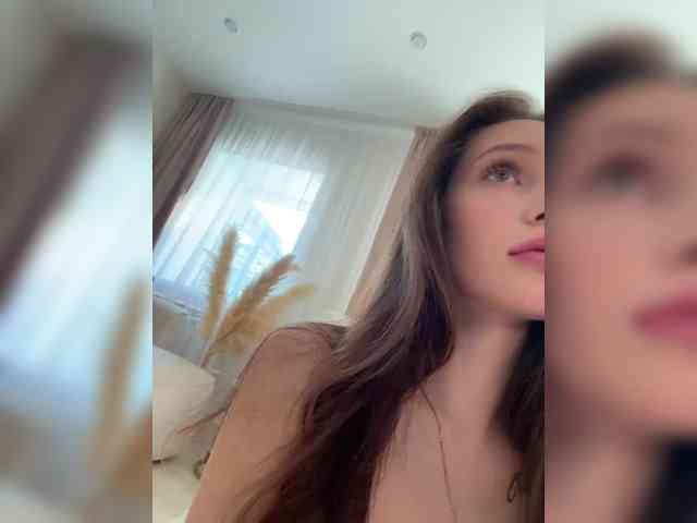 AnyaAngel's chat room