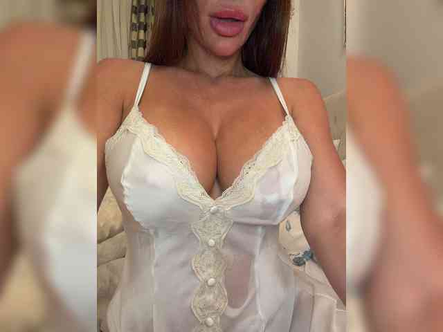 OrgazMia's chat room