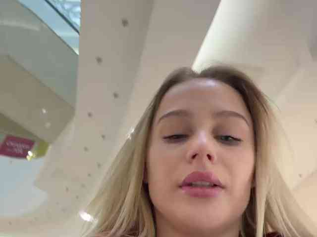 _Katrinka_'s chat room
