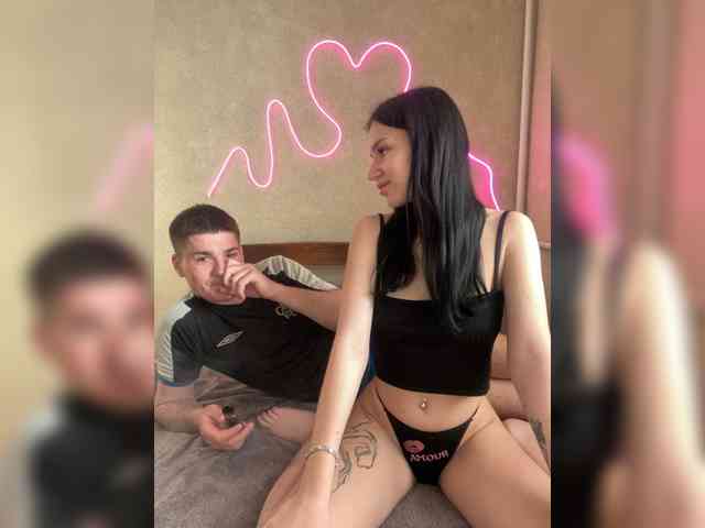 LeoCouple's chat room