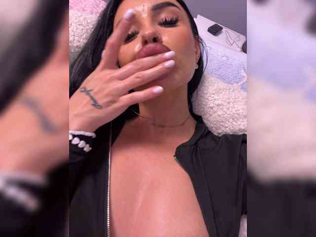 _Anasteisha_'s chat room