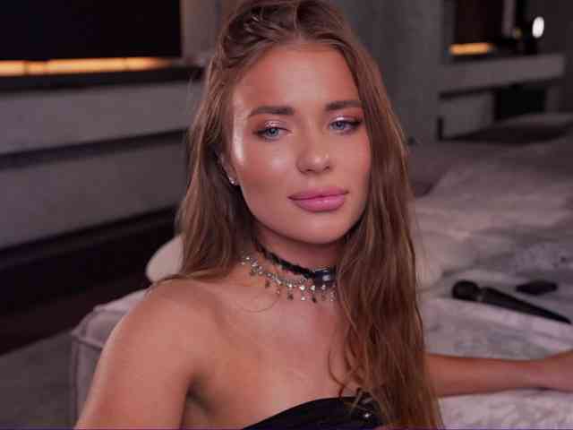 AlexisGrays's chat room