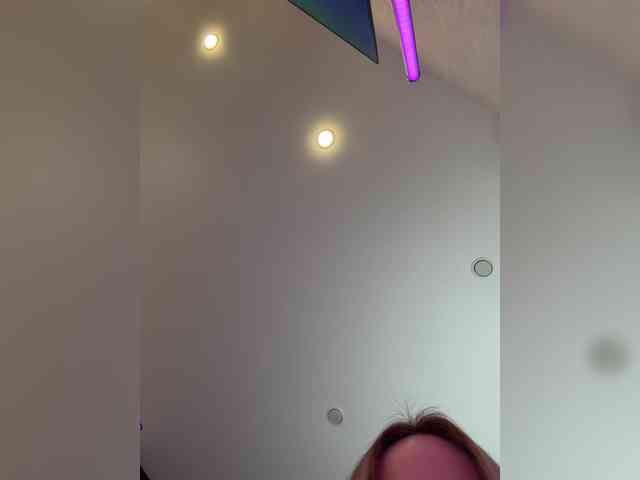 _Ellidi_'s chat room