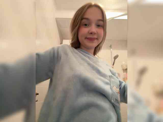 MimiMila's chat room