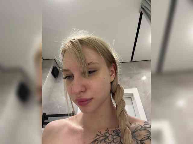 Cristi-Candy's chat room