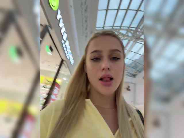 _Katrinka_'s chat room