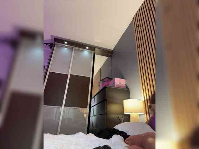 WILD-ANGEL777's chat room