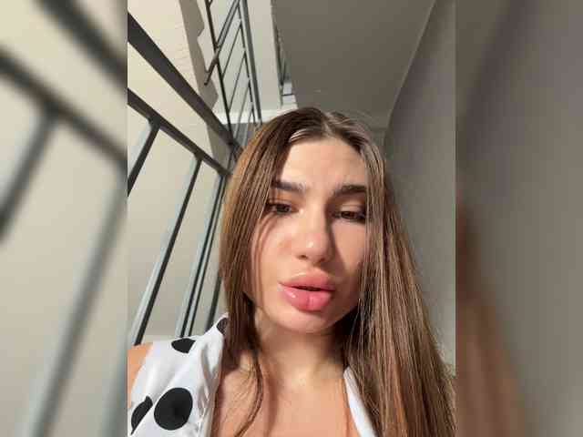 -EmilyBaby-'s chat room