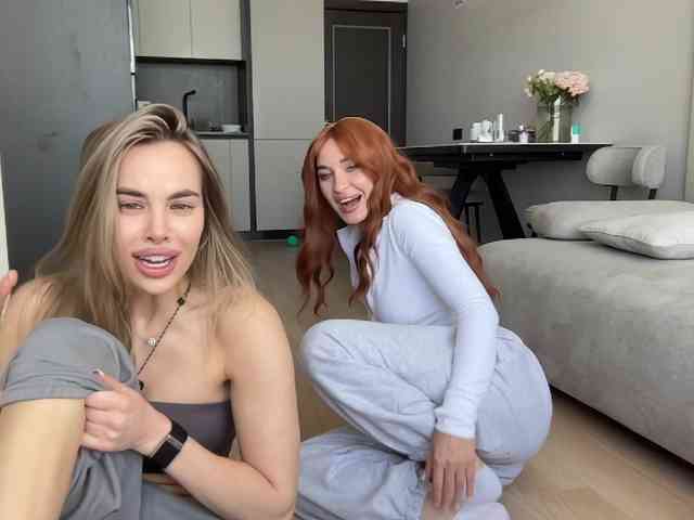 diffgirls1-1's chat room