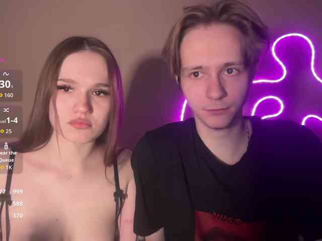 titsDestroy2007's chat room