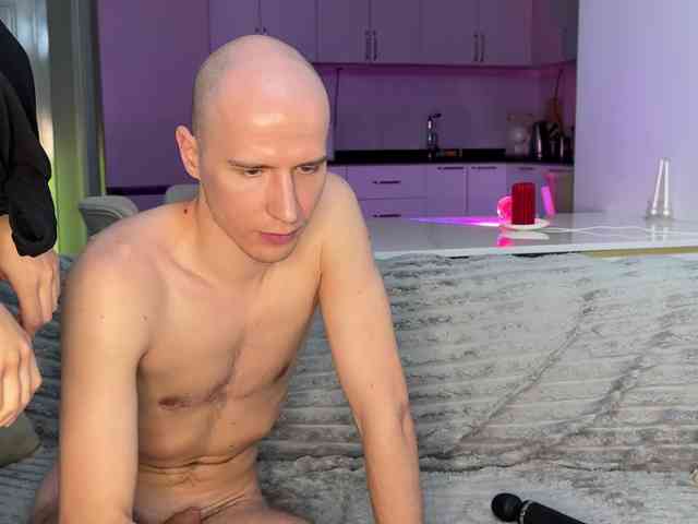 XXXDreamTeam's chat room