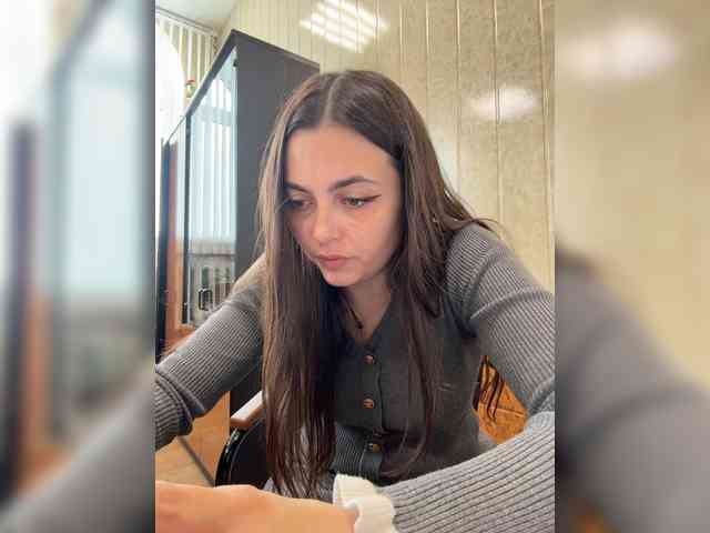 LustySass's chat room