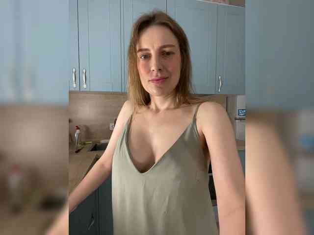 _I_123's chat room