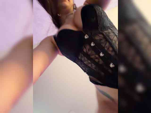 -MaybeBaby-'s chat room