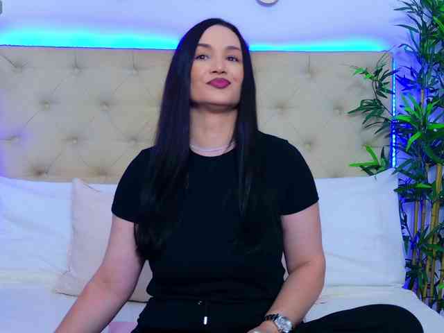 DaliyaArabian's chat room
